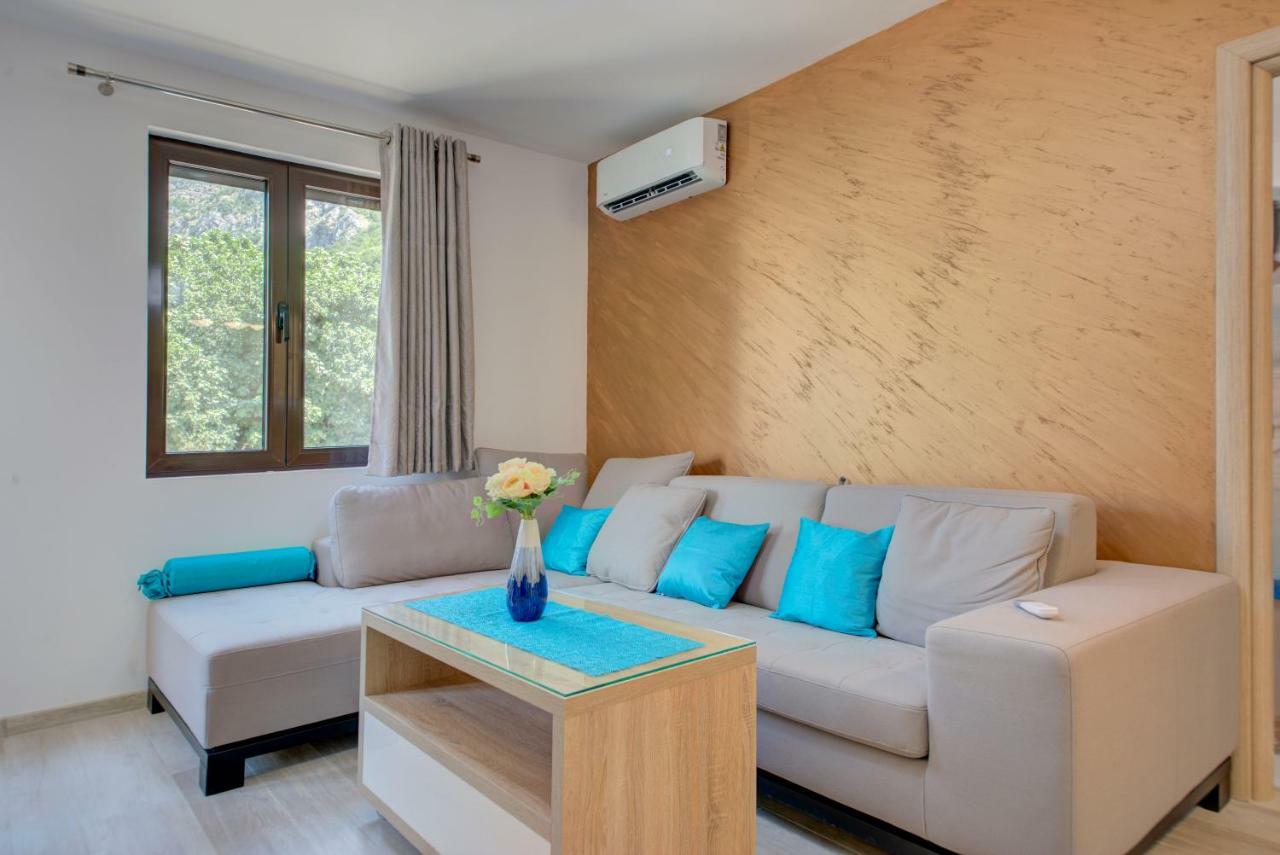 Apartment Medusa Risan Extérieur photo