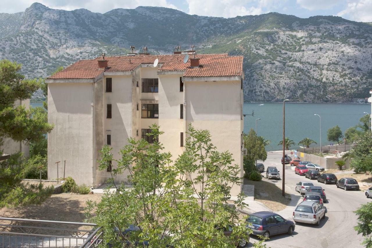 Apartment Medusa Risan Extérieur photo
